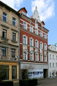 Wohn- und Geschäftshaus Hauptstraße 19