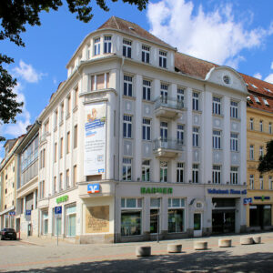 Wohn- und Geschäftshaus Hauptstraße 87 Riesa (ehem. Genossenschaftskasse für Handwerk und Gewerbe der DDR)