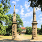 Merseburg, Obeliske Schlossgarten